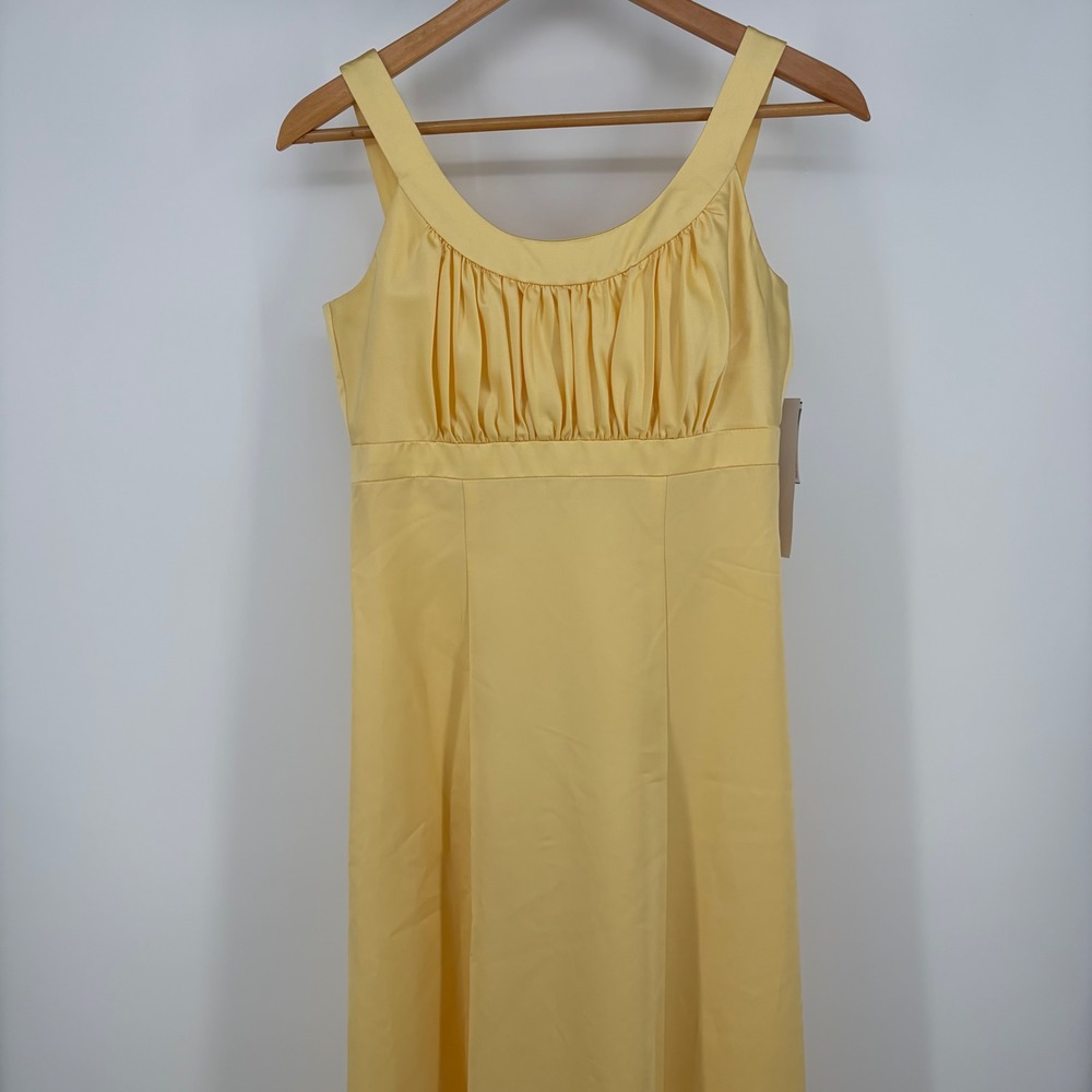 David's Bridal Girls Yellow Satin Baby Doll Gown Size 18 Dance Formal Bridesmaid - Picture 3 of 9